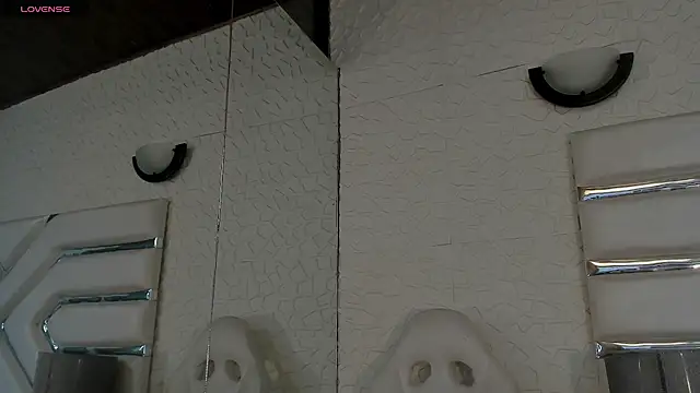 Snapshot of TatiLee chatting on 24, 2, 2026 TatiLee online show from 24, 2, 2026