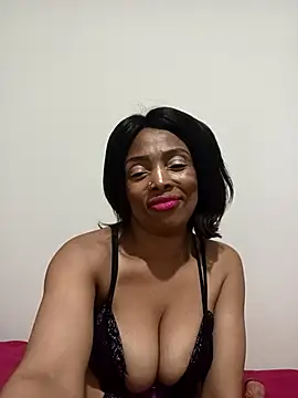 Snapshot of SEXYMOANSXX chatting on 19, 11, 2025 SEXYMOANSXX online show from 19, 11, 2025