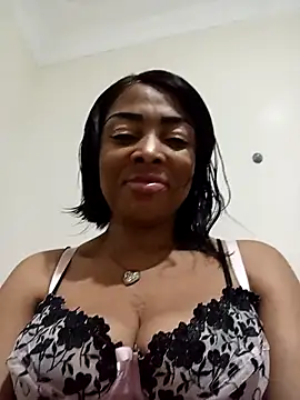 SEXYMOANSXX online show from 28, 4, 2026