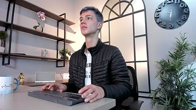 nicktorn online show from 4, 10, 2025