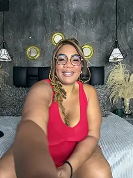 Snapshot of aranzzalatin chatting on 8, 7, 2026 aranzzalatin online show from 8, 7, 2026
