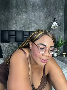 Snapshot of aranzzalatin chatting on 25, 6, 2026 aranzzalatin online show from 25, 6, 2026