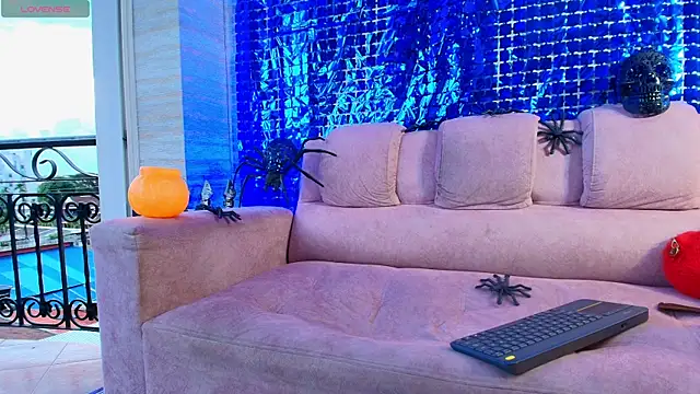 venus firekiss online show from 15, 10, 2025