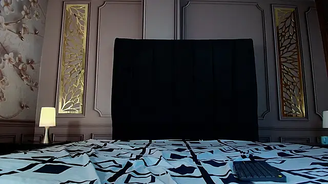 venus firekiss online show from 20, 9, 2025