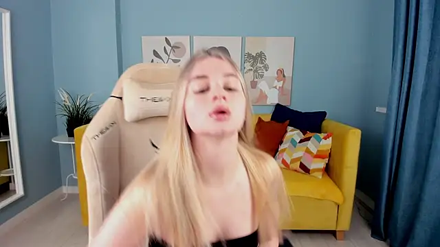 SweetyLicky online show from 17, 10, 2025