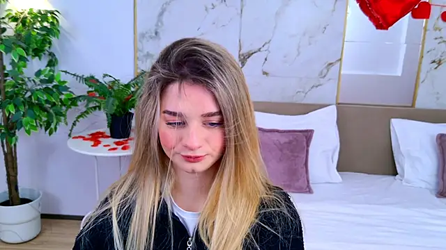 SweetyLicky online show from 12, 2, 2026