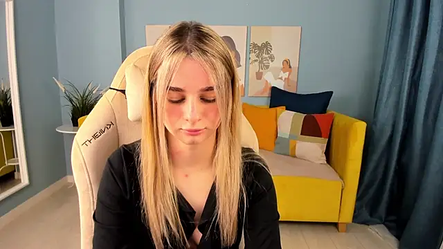 SweetyLicky online show from 21, 10, 2025