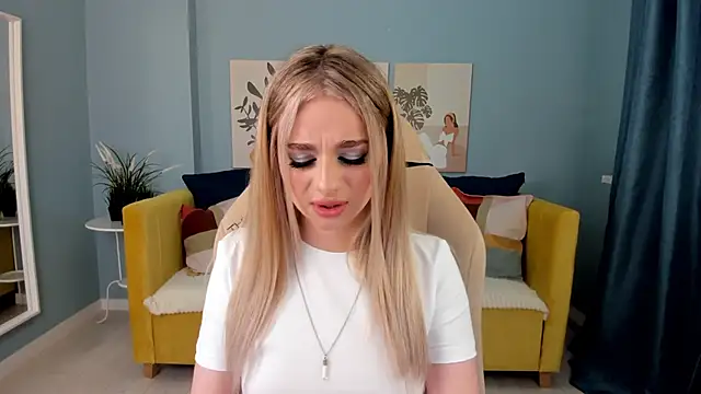 SweetyLicky online show from 28, 9, 2025