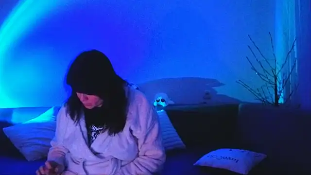 Bella Hillss online show from 9, 2, 2026