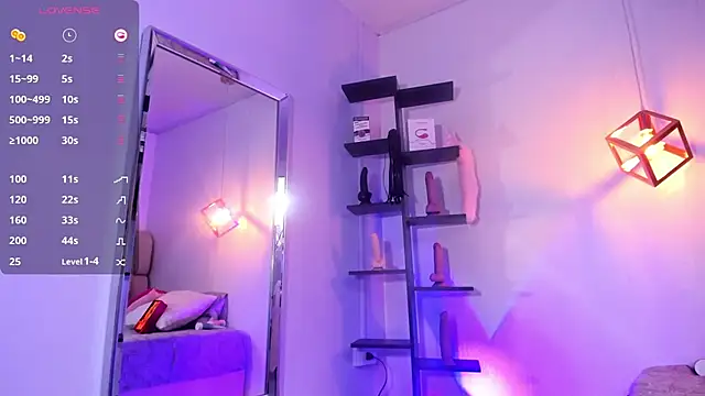 KIMMARSHALL1 online show from 10, 10, 2025