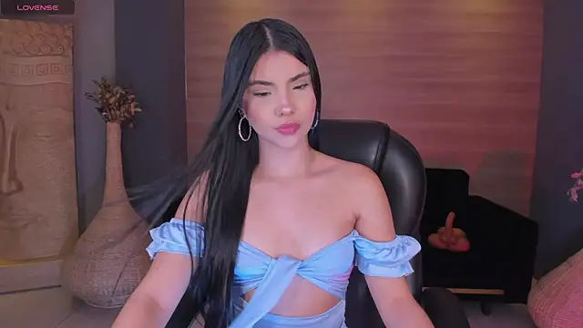 MiaLaurence online show from 20, 2, 2026