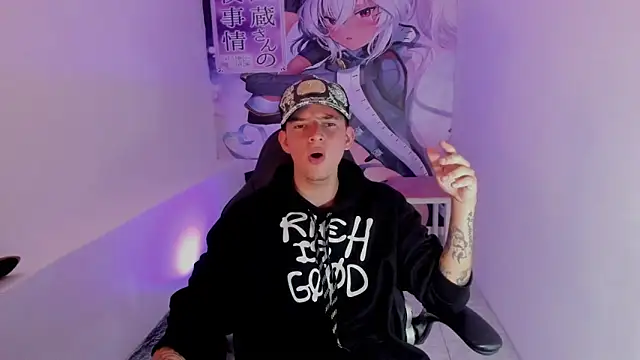 Snapshot of Fran_Boy chatting on 13, 11, 2025 Fran Boy online show from 13, 11, 2025