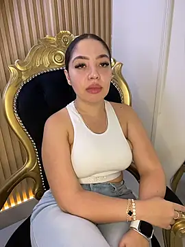 MiaFarkash online show from 7, 11, 2025