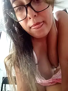 Eva degil online show from 10, 2, 2026