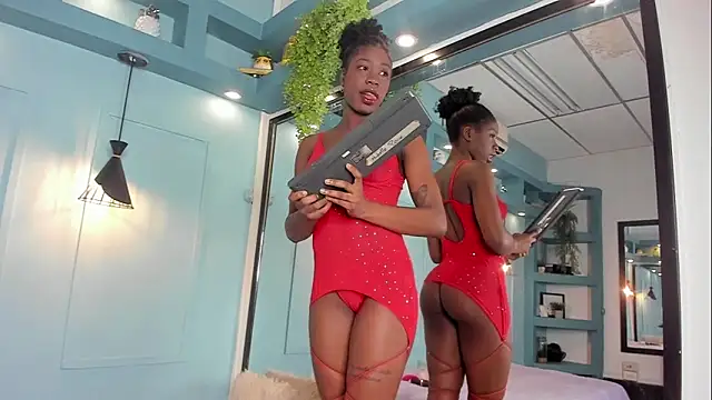 MichellePose online show from 15, 11, 2025