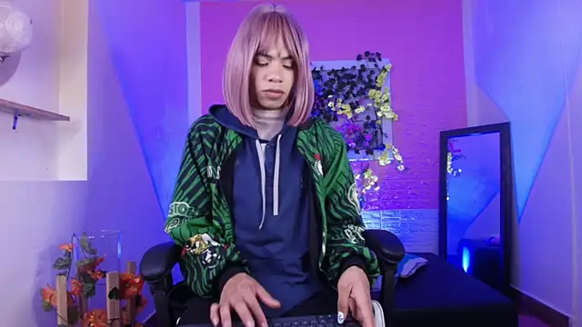 Katy bratz  online show from 6, 10, 2025