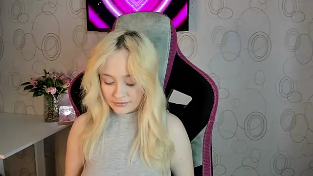 Snapshot of Julliakoill chatting on 12, 2, 2026 Julliakoill online show from 12, 2, 2026