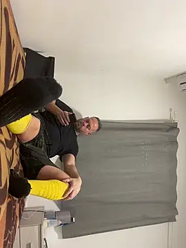 Snapshot of Comadrejaja chatting on 9, 2, 2026 Comadrejaja online show from 9, 2, 2026