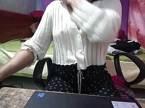 Snapshot of Xue_weng chatting on 20, 12, 2025 Xue weng online show from 20, 12, 2025