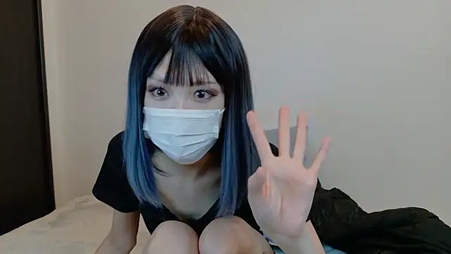 sarina at online show from 16, 1, 2026