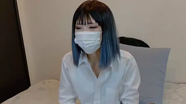 sarina at online show from 19, 1, 2026