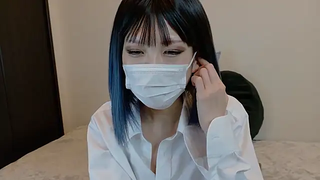 sarina at online show from 28, 2, 2026