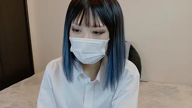 sarina at online show from 10, 3, 2026