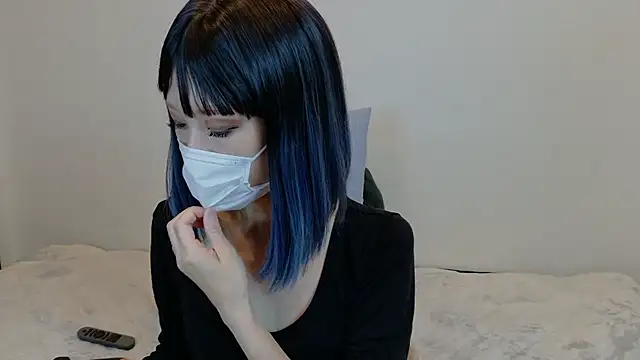 sarina at online show from 12, 11, 2025