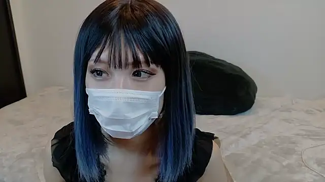 sarina at online show from 10, 1, 2026