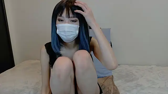 sarina at online show from 13, 2, 2026