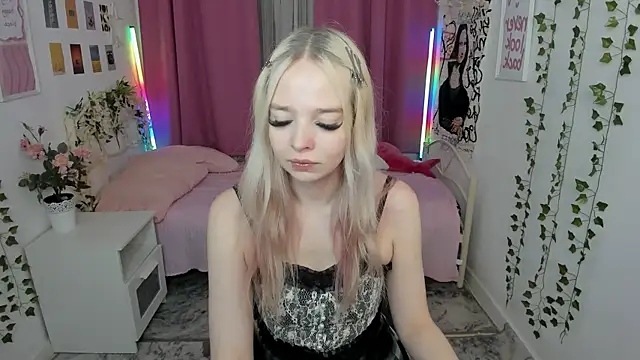 Snapshot of BellaMontgomery chatting on 28, 2, 2026 BellaMontgomery online show from 28, 2, 2026