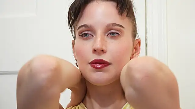 Snapshot of ellaa91 chatting on 3, 11, 2025 ellaa91 online show from 3, 11, 2025