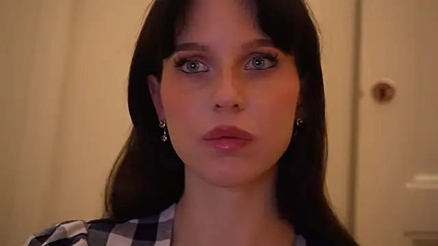 ellaa91 online show from 5, 12, 2025