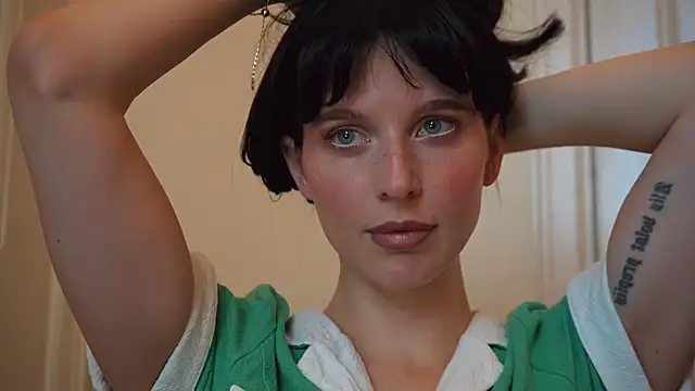 Snapshot of ellaa91 chatting on 21, 11, 2025 ellaa91 online show from 21, 11, 2025