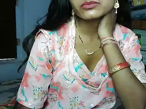 ROSE GOLDE online show from 16, 6, 2026