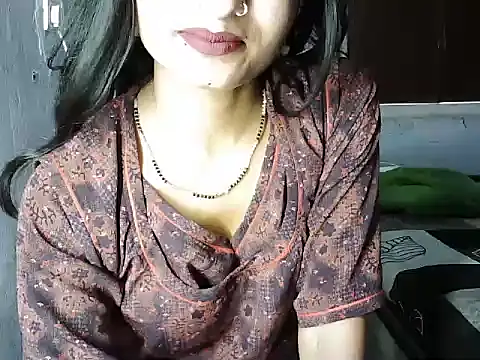 ROSE GOLDE online show from 8, 6, 2026