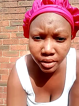 Snapshot of CouplesX96xx chatting on 30, 9, 2025 CouplesX96xx online show from 30, 9, 2025