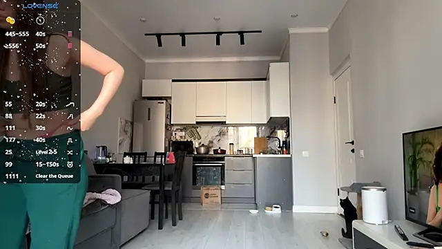 Wow Akemi online show from 18, 9, 2025