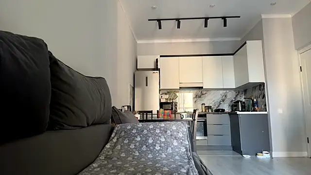 Wow Akemi online show from 15, 9, 2025