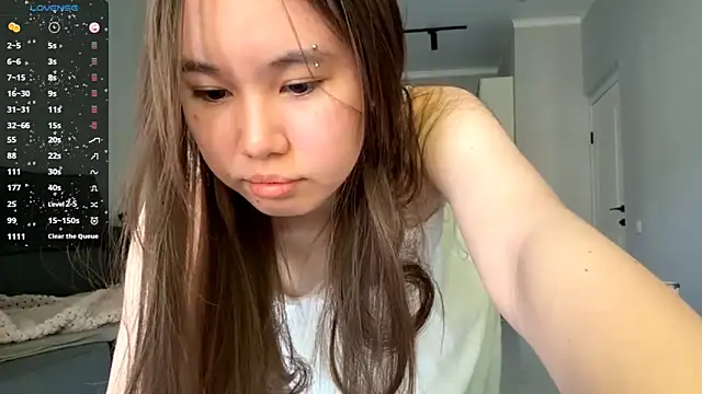 Wow Akemi online show from 27, 9, 2025