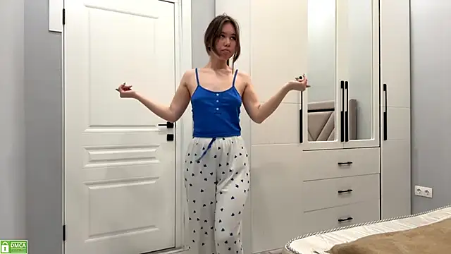 Wow Akemi online show from 2, 11, 2025