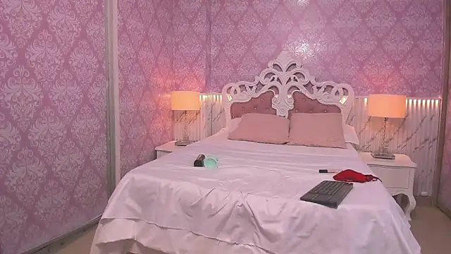 BabyAngel18  online show from 18, 9, 2025