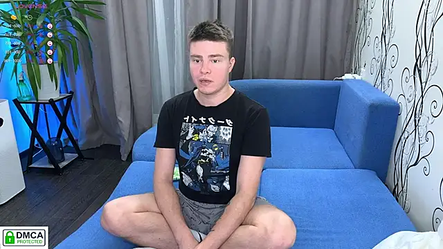 holy eggs 02 online show from 30, 10, 2025