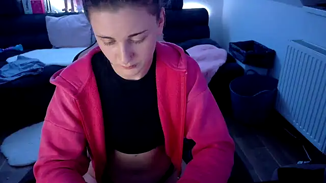 Snapshot of Melly4You chatting on 30, 6, 2026 Melly4You online show from 30, 6, 2026