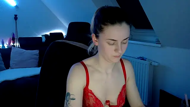 Melly4You online show from 8, 4, 2026