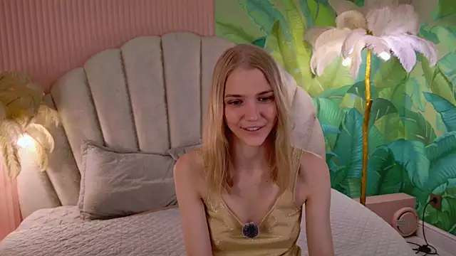 Snapshot of 4example_Chloe chatting on 14, 6, 2026 4example Chloe online show from 14, 6, 2026