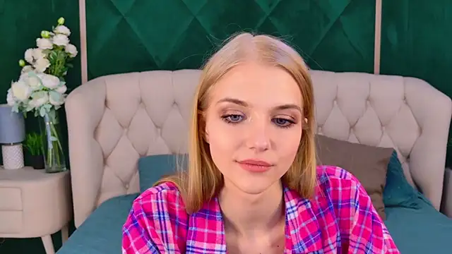 4example Chloe online show from 1, 4, 2026