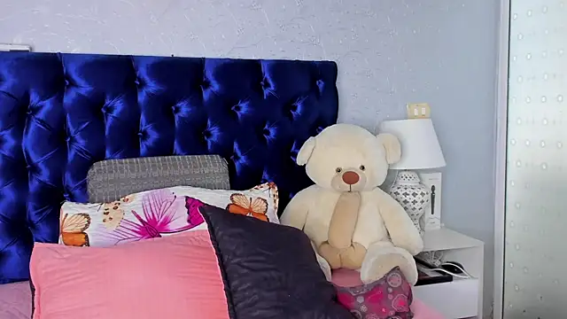 Snapshot of TANISHA_HILL chatting on 4, 11, 2025 TANISHA HILL online show from 4, 11, 2025