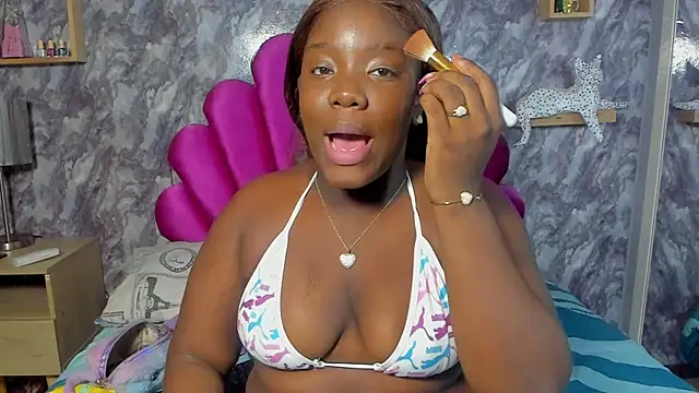 Snapshot of TANISHA_HILL chatting on 16, 9, 2025 TANISHA HILL online show from 16, 9, 2025