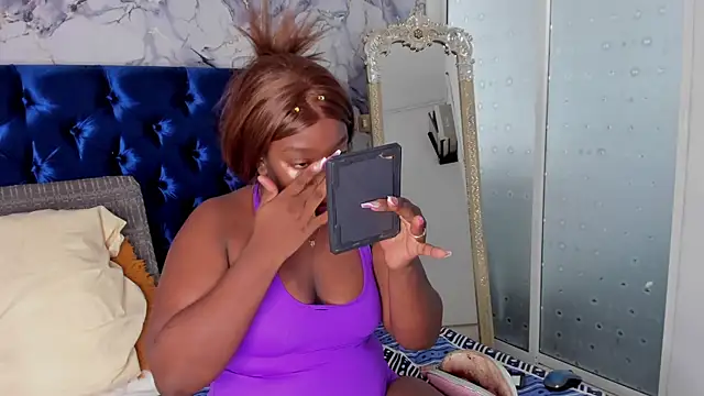 Snapshot of TANISHA_HILL chatting on 3, 12, 2025 TANISHA HILL online show from 3, 12, 2025